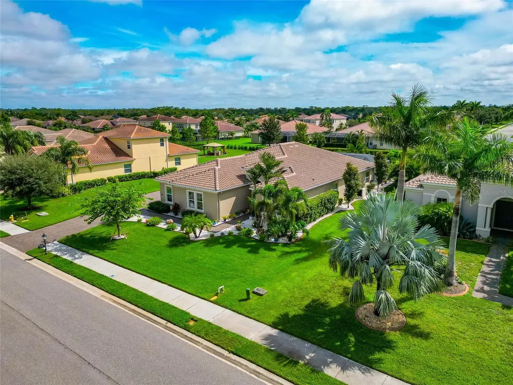 309 167th Boulevard E Bradenton FL 34212