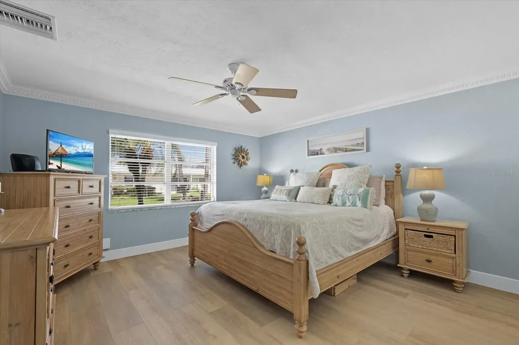 5830 Midnight Pass Road Sarasota FL 34242