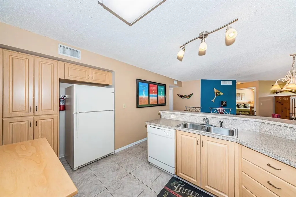 6000 Bahia Del Mar Circle St Petersburg FL 33715