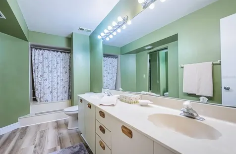 6000 Bahia Del Mar Circle St Petersburg FL 33715