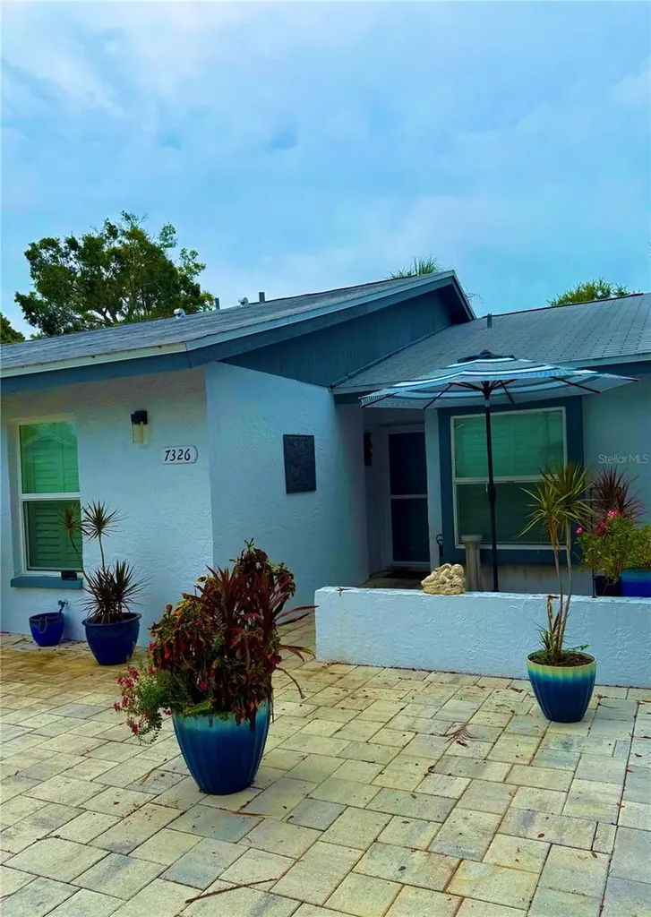 7326 Parkside Villas Drive St Petersburg FL 33709