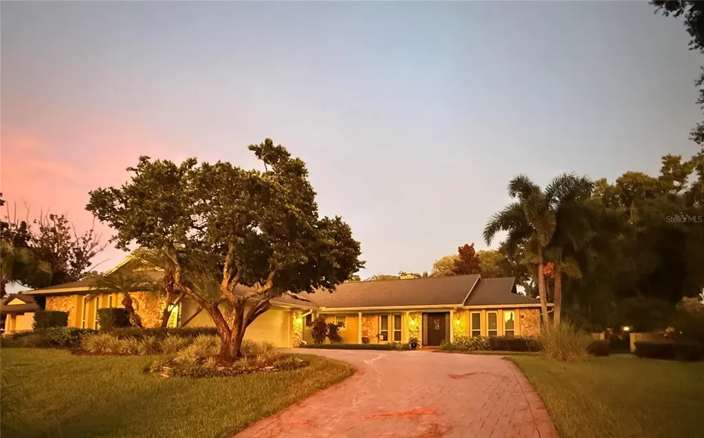 8932 Royal Birkdale Lane Orlando FL 32819