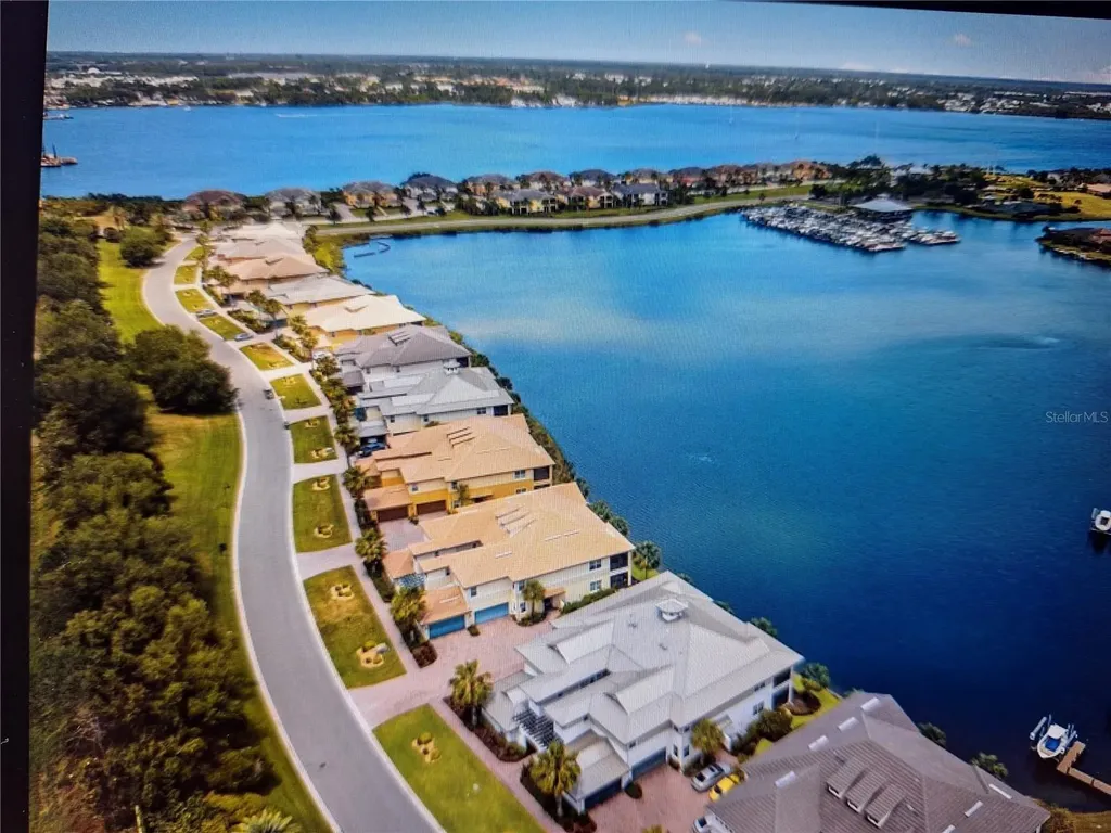 1121 Riverscape Street Bradenton FL 34208