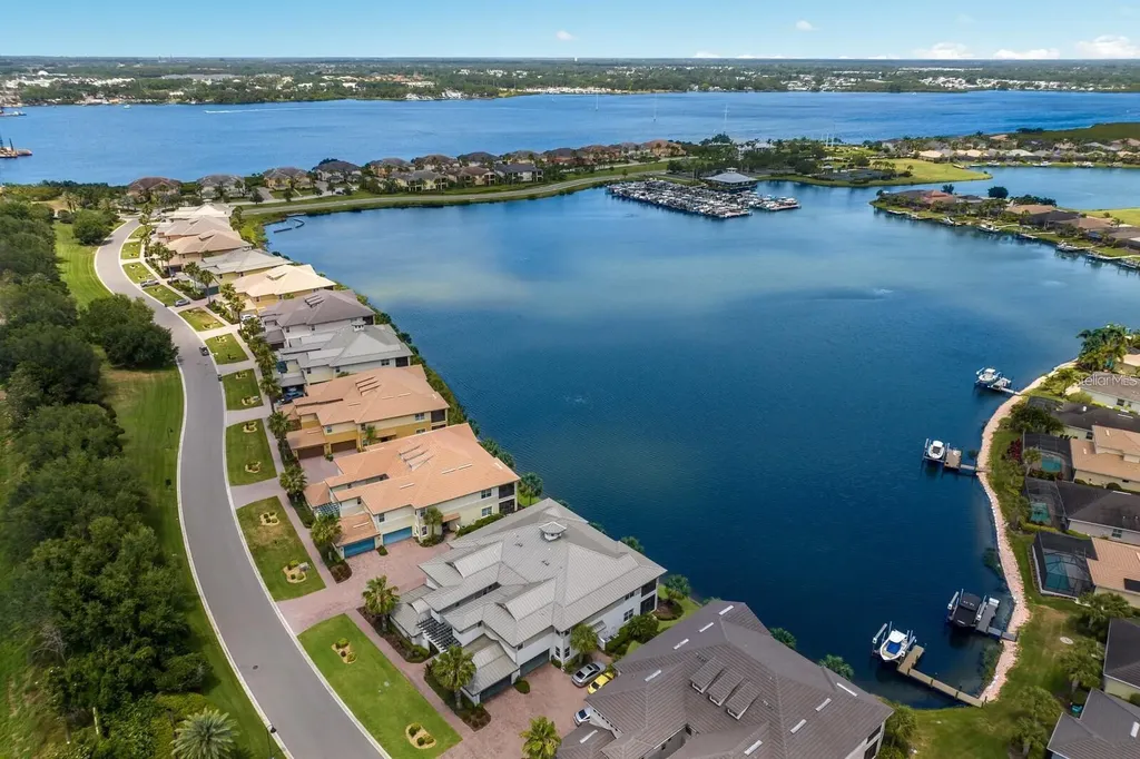 1121 Riverscape Street Bradenton FL 34208