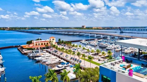 1121 Riverscape Street Bradenton FL 34208