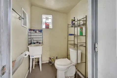 309 S Florida Avenue Deland FL 32720