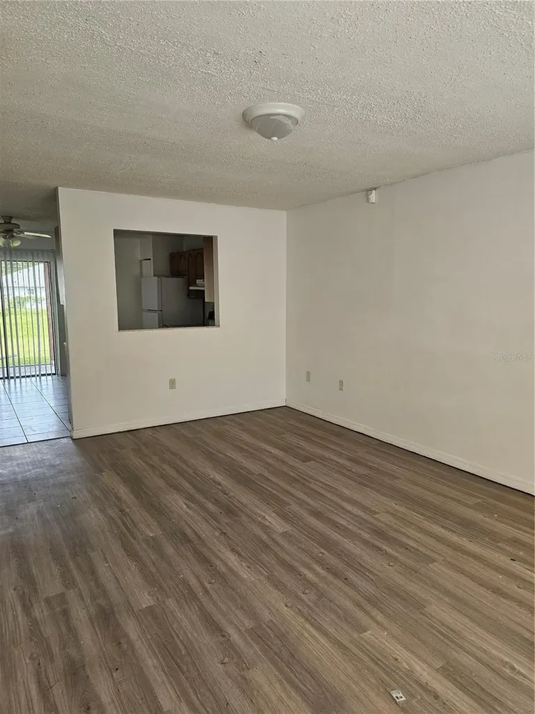 384-386 Cocoa Court Kissimmee FL 34758