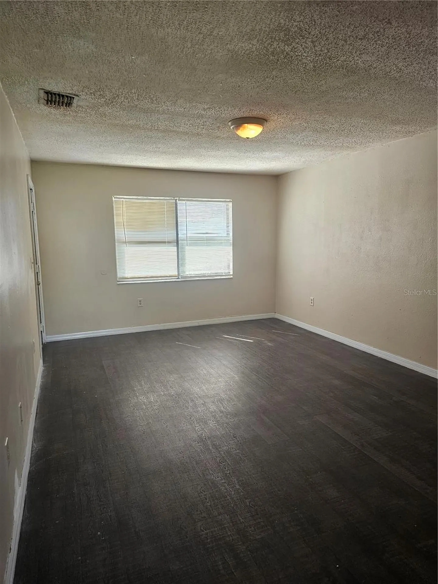 384-386 Cocoa Court Kissimmee FL 34758