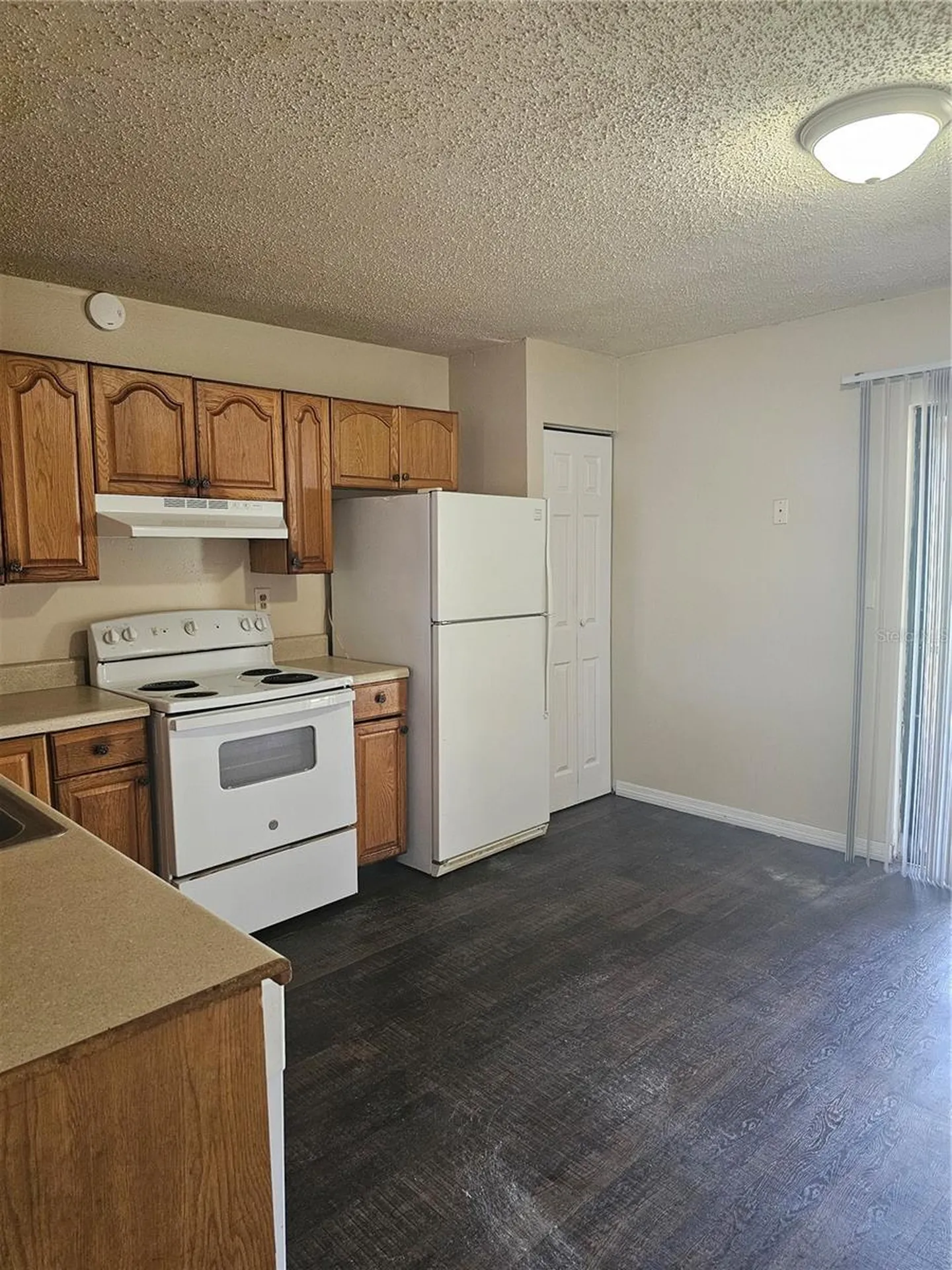 384-386 Cocoa Court Kissimmee FL 34758