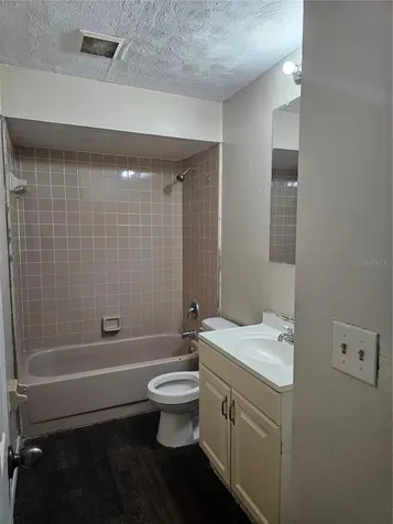 384-386 Cocoa Court Kissimmee FL 34758