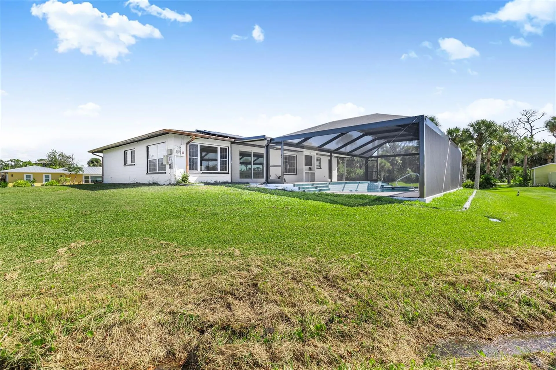 915 Suncrest Lane Englewood FL 34223