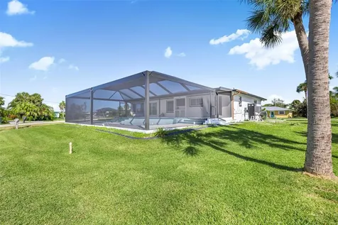 915 Suncrest Lane Englewood FL 34223