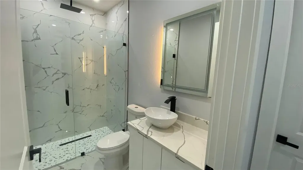 21 NW 7th Street Cape Coral FL 33993