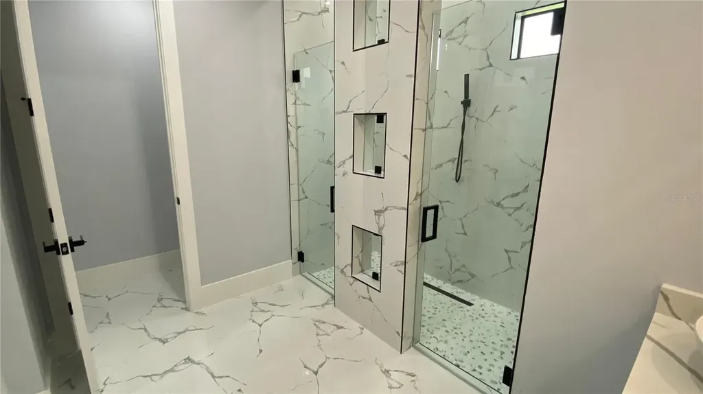 21 NW 7th Street Cape Coral FL 33993