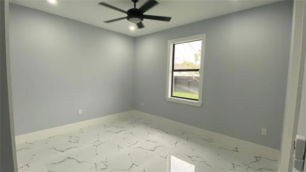 21 NW 7th Street Cape Coral FL 33993