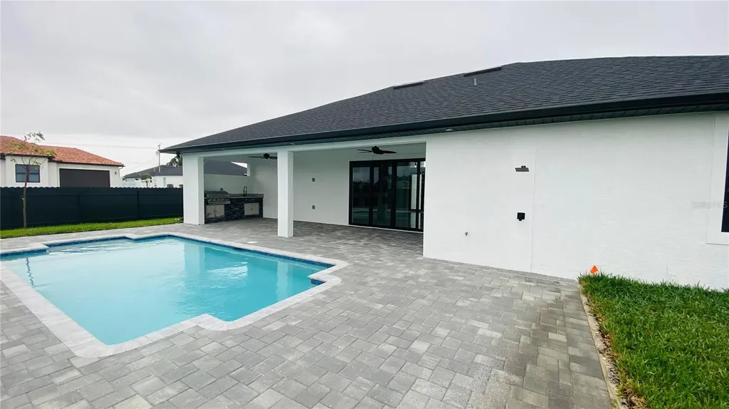 21 NW 7th Street Cape Coral FL 33993