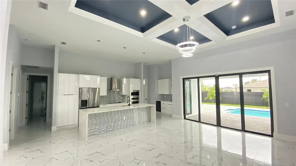 21 NW 7th Street Cape Coral FL 33993