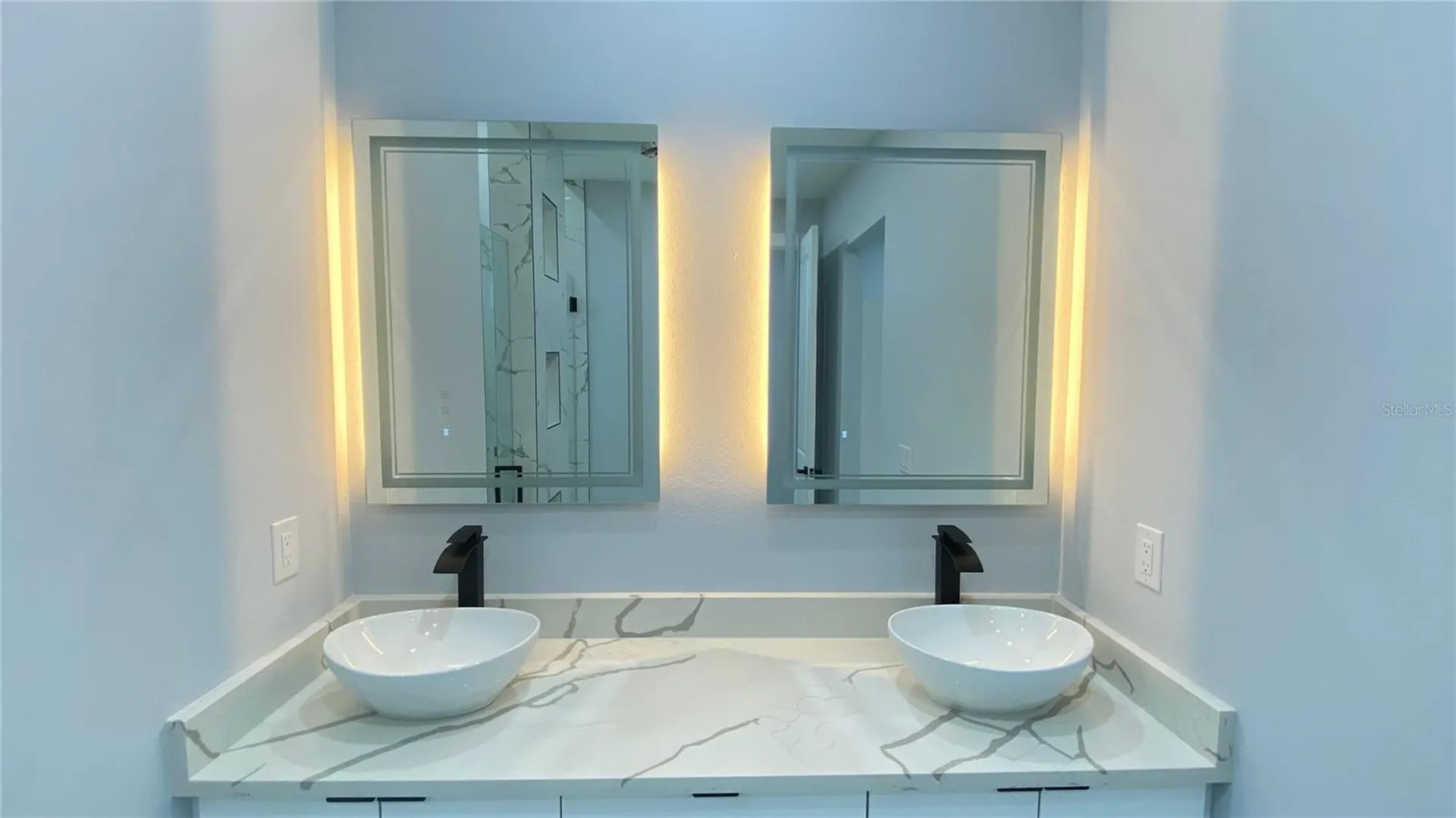 21 NW 7th Street Cape Coral FL 33993