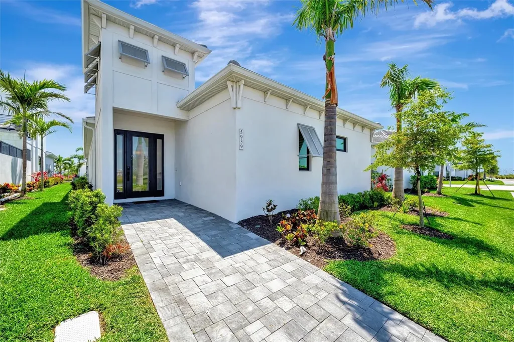 5939 Redbay Boulevard Bradenton FL 34210