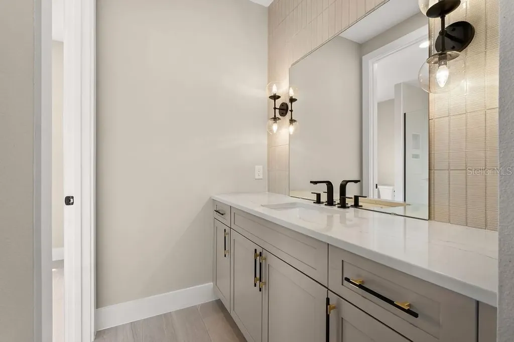 9453 Golden Laurel Lane Orlando FL 32827