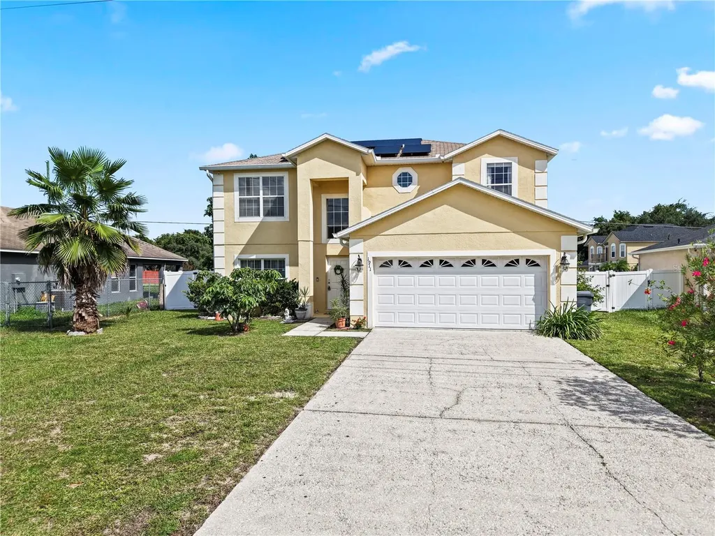 1911 Myakka Court Kissimmee FL 34759