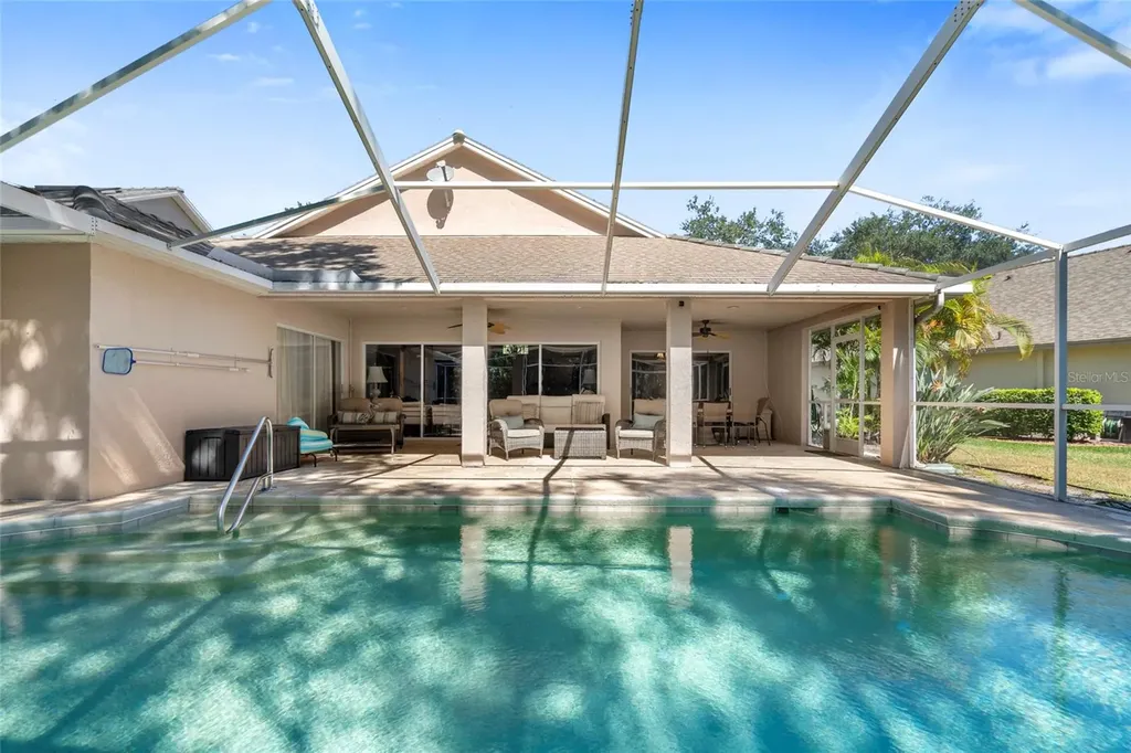 5542 Avenue Du Soleil Lutz FL 33558
