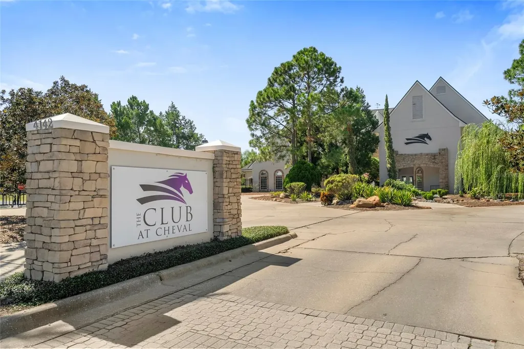 5542 Avenue Du Soleil Lutz FL 33558