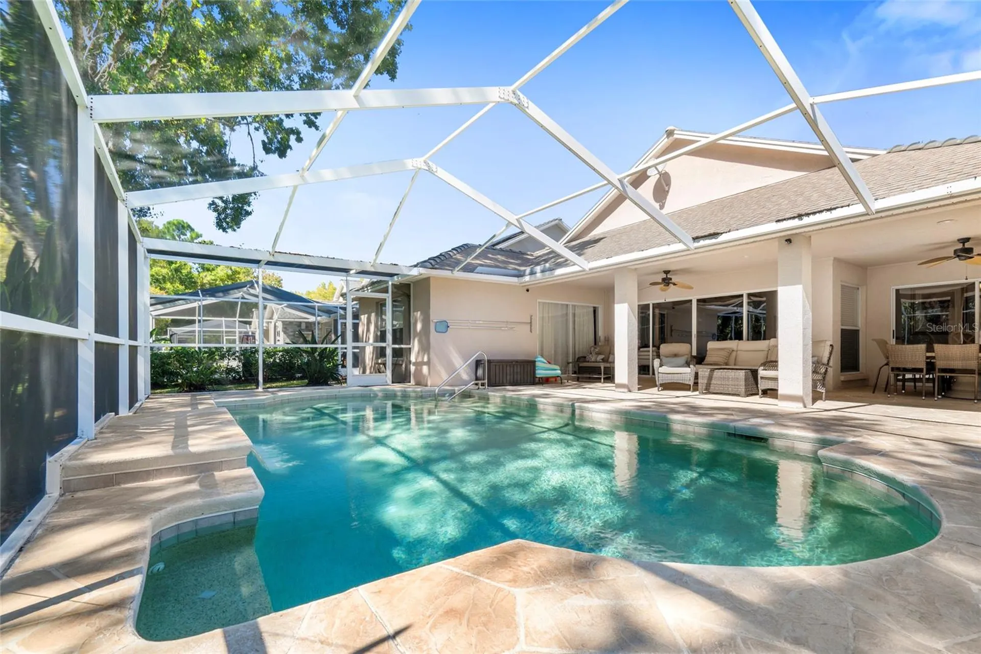 5542 Avenue Du Soleil Lutz FL 33558