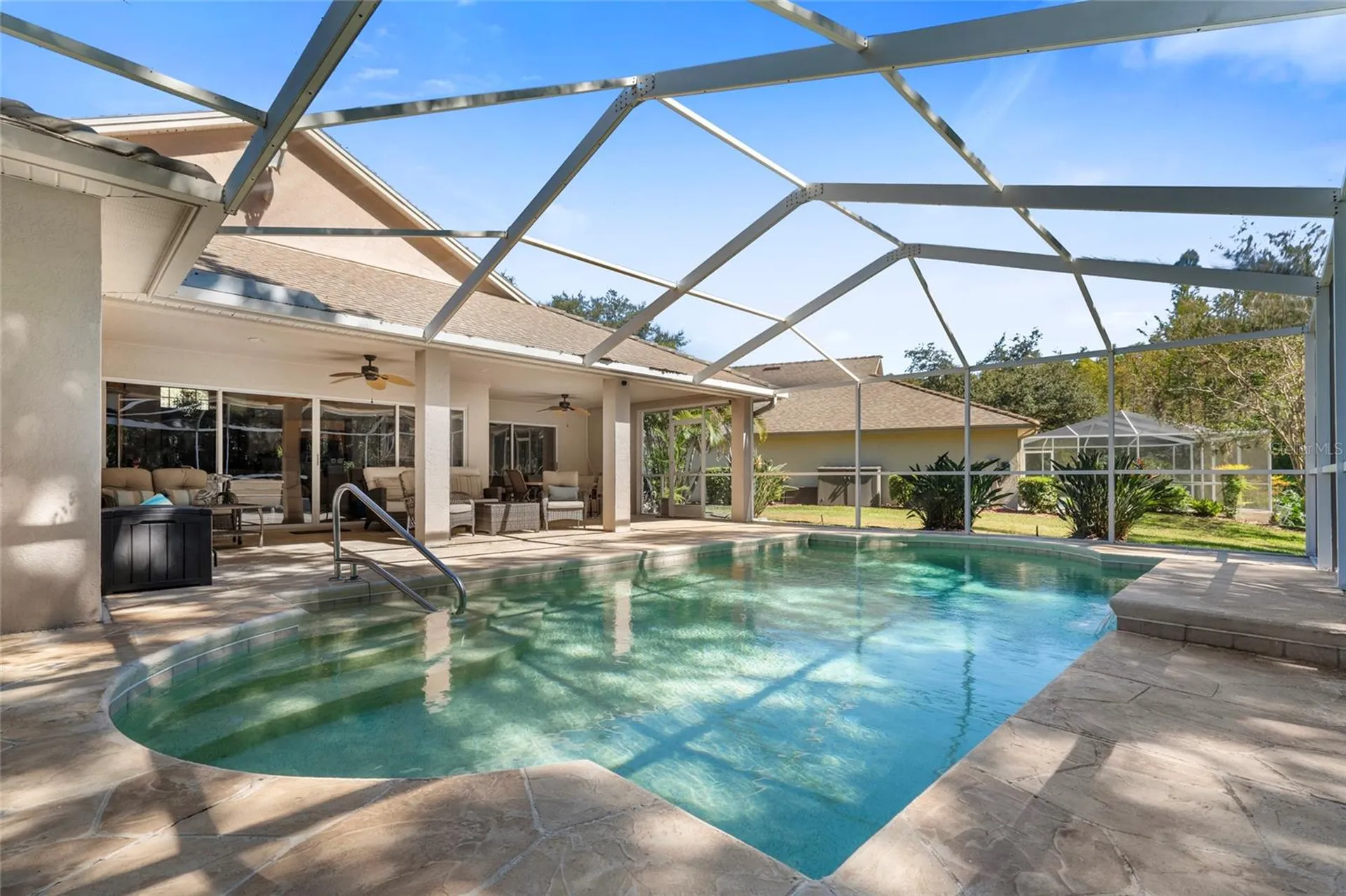 5542 Avenue Du Soleil Lutz FL 33558