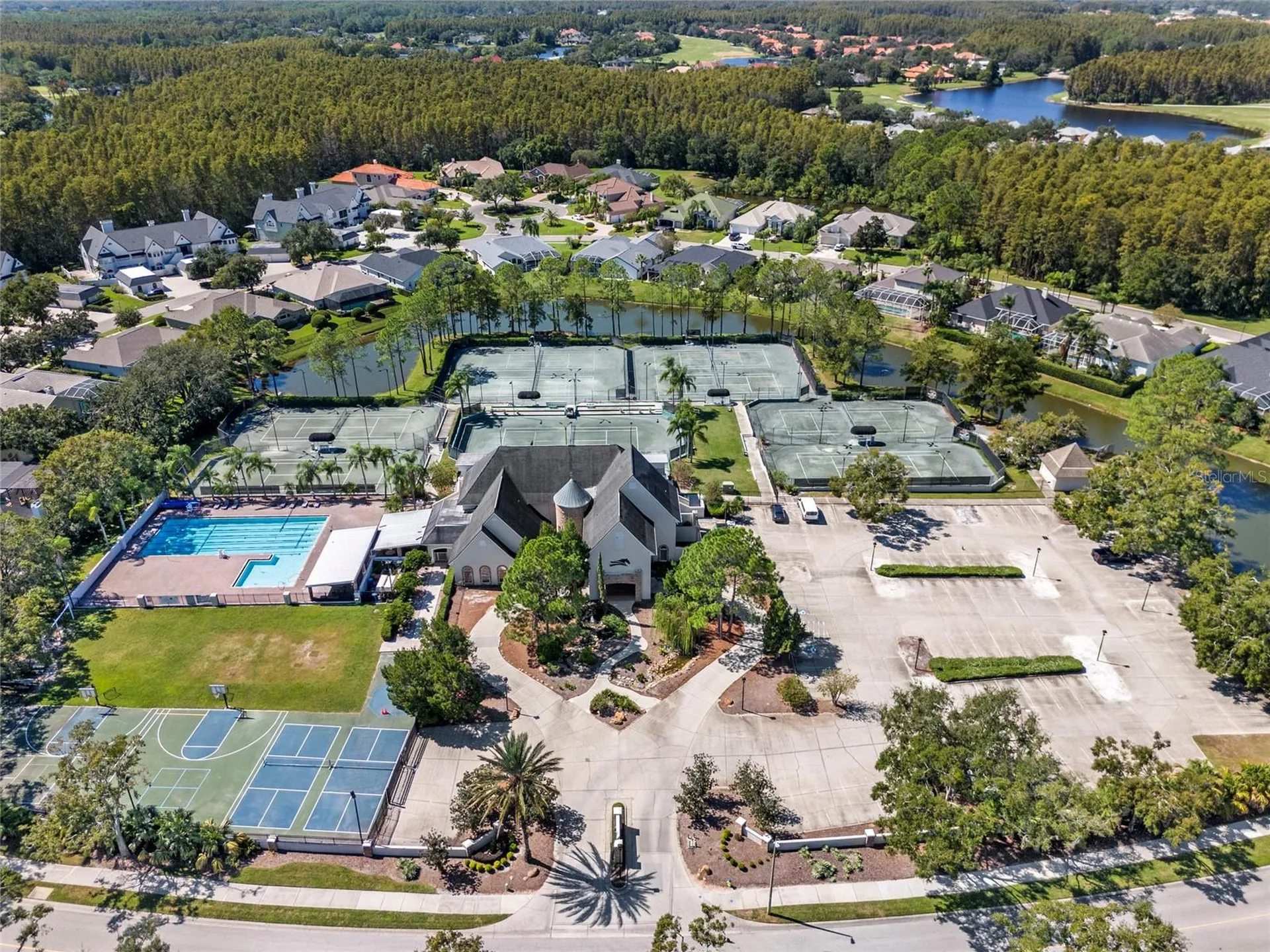 5542 Avenue Du Soleil Lutz FL 33558