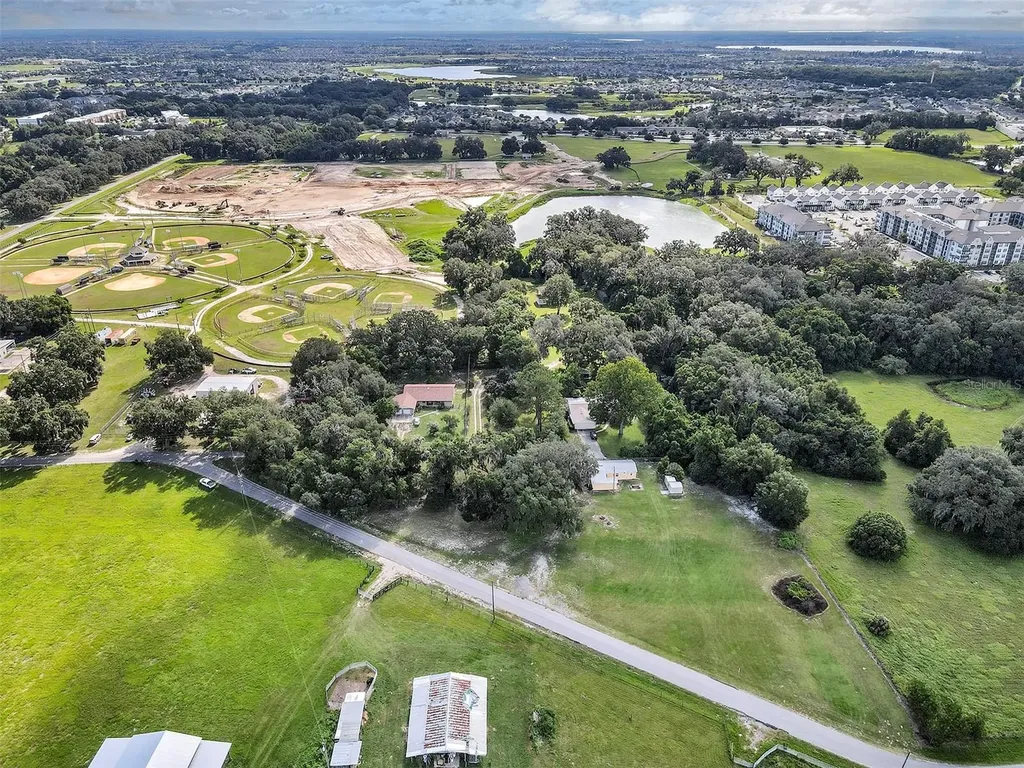 510 Phillips Lane Wildwood FL 34785