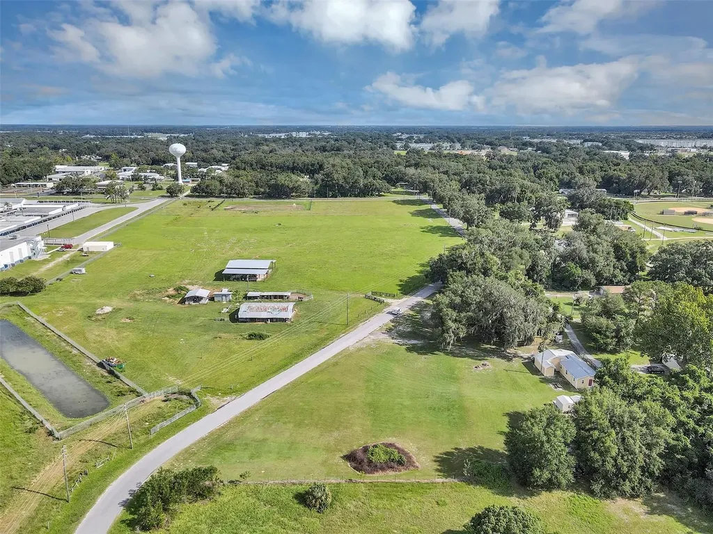 510 Phillips Lane Wildwood FL 34785