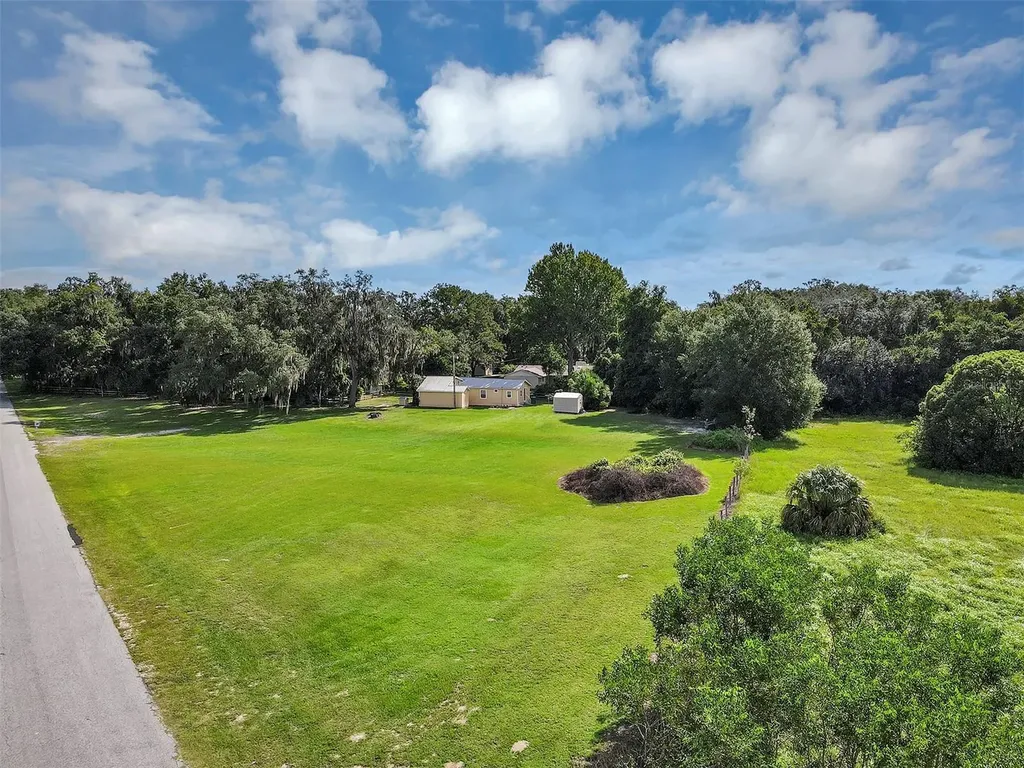 510 Phillips Lane Wildwood FL 34785
