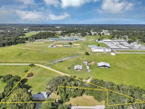 510 Phillips Lane Wildwood FL 34785
