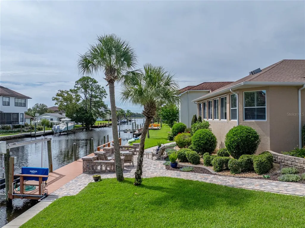 11972 W Riverhaven Drive Homosassa FL 34448