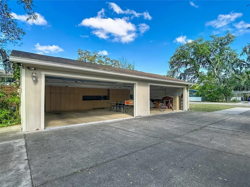 4323 5th Street Zephyrhills FL 33542