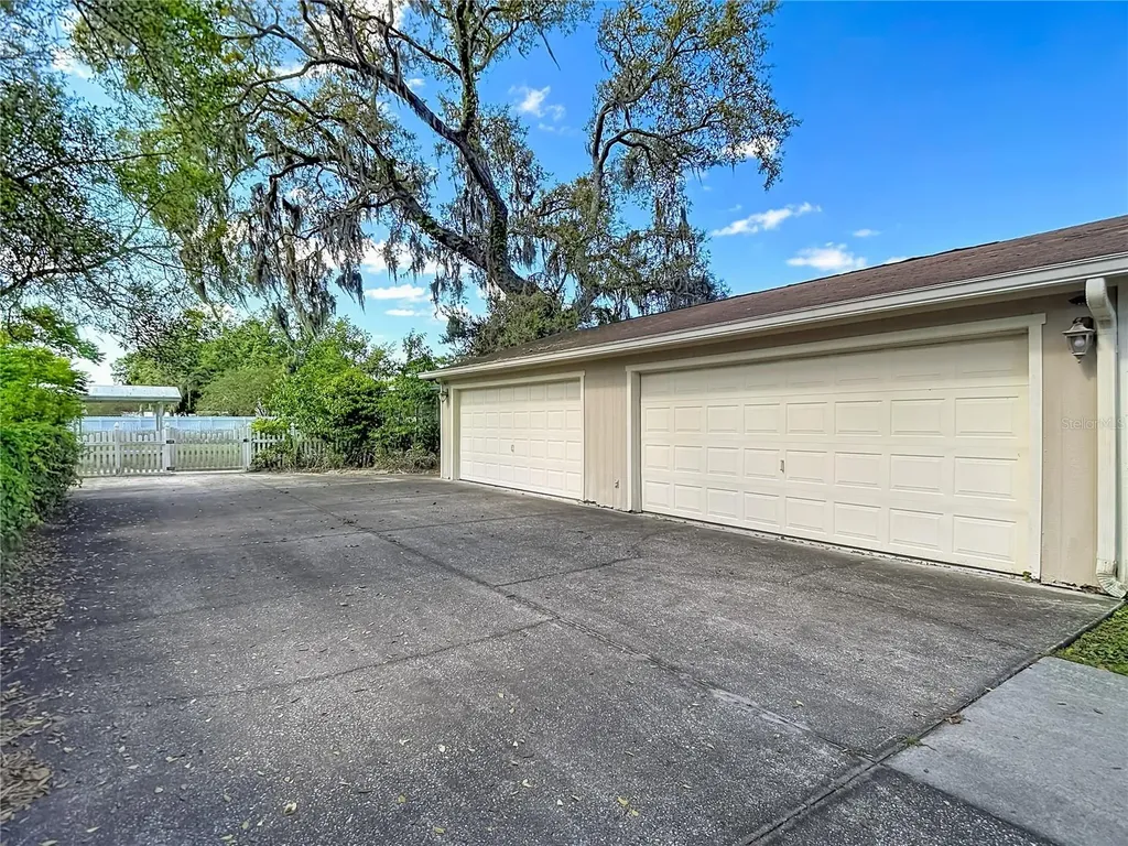 4323 5th Street Zephyrhills FL 33542