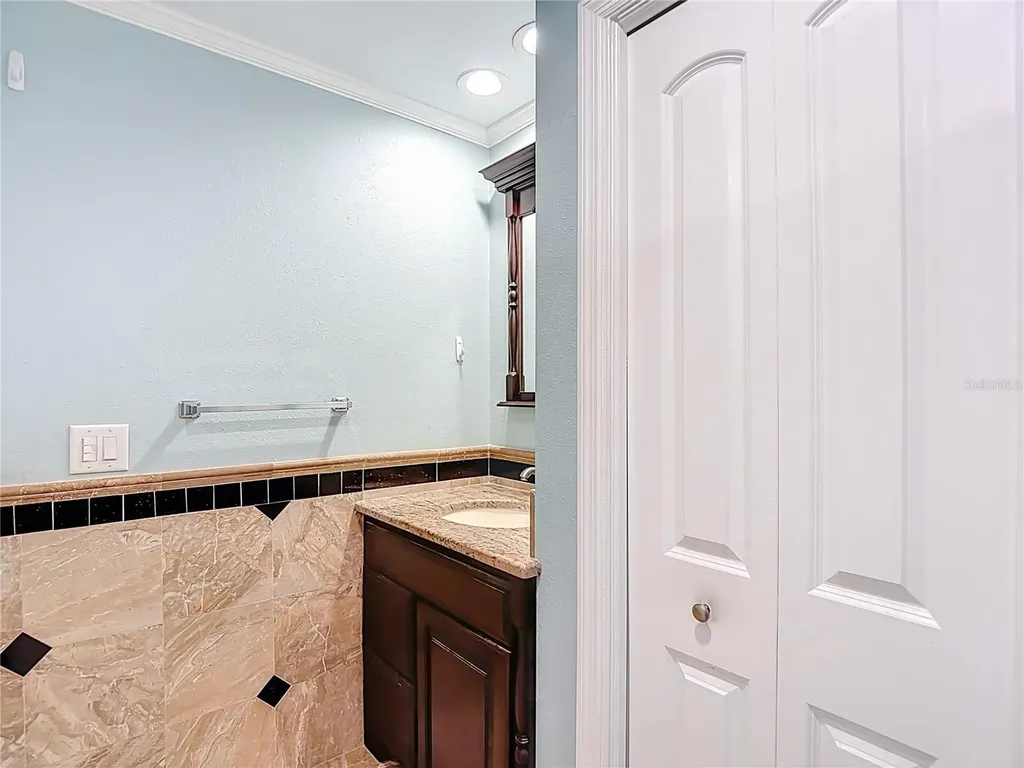 4323 5th Street Zephyrhills FL 33542