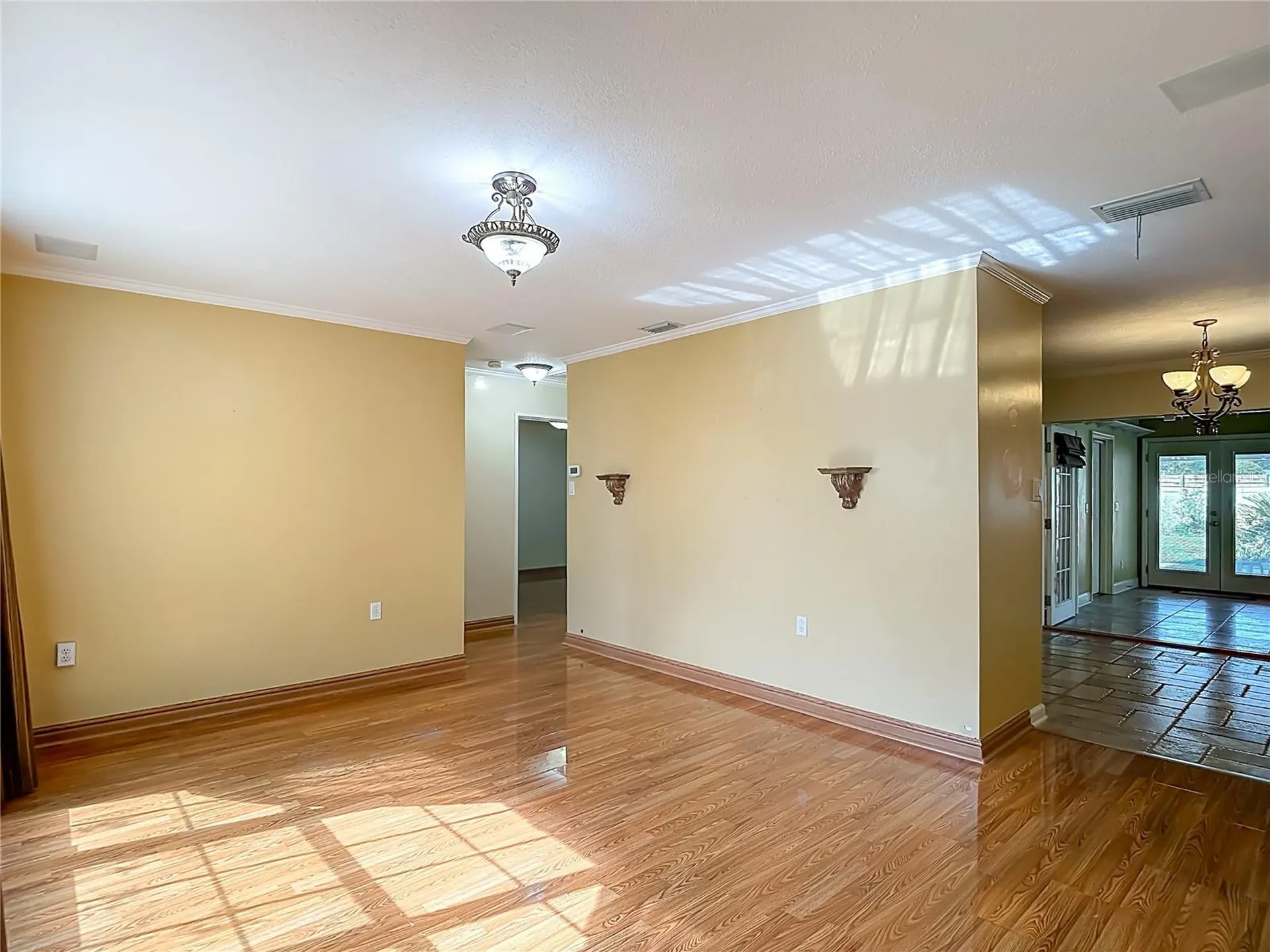 4323 5th Street Zephyrhills FL 33542