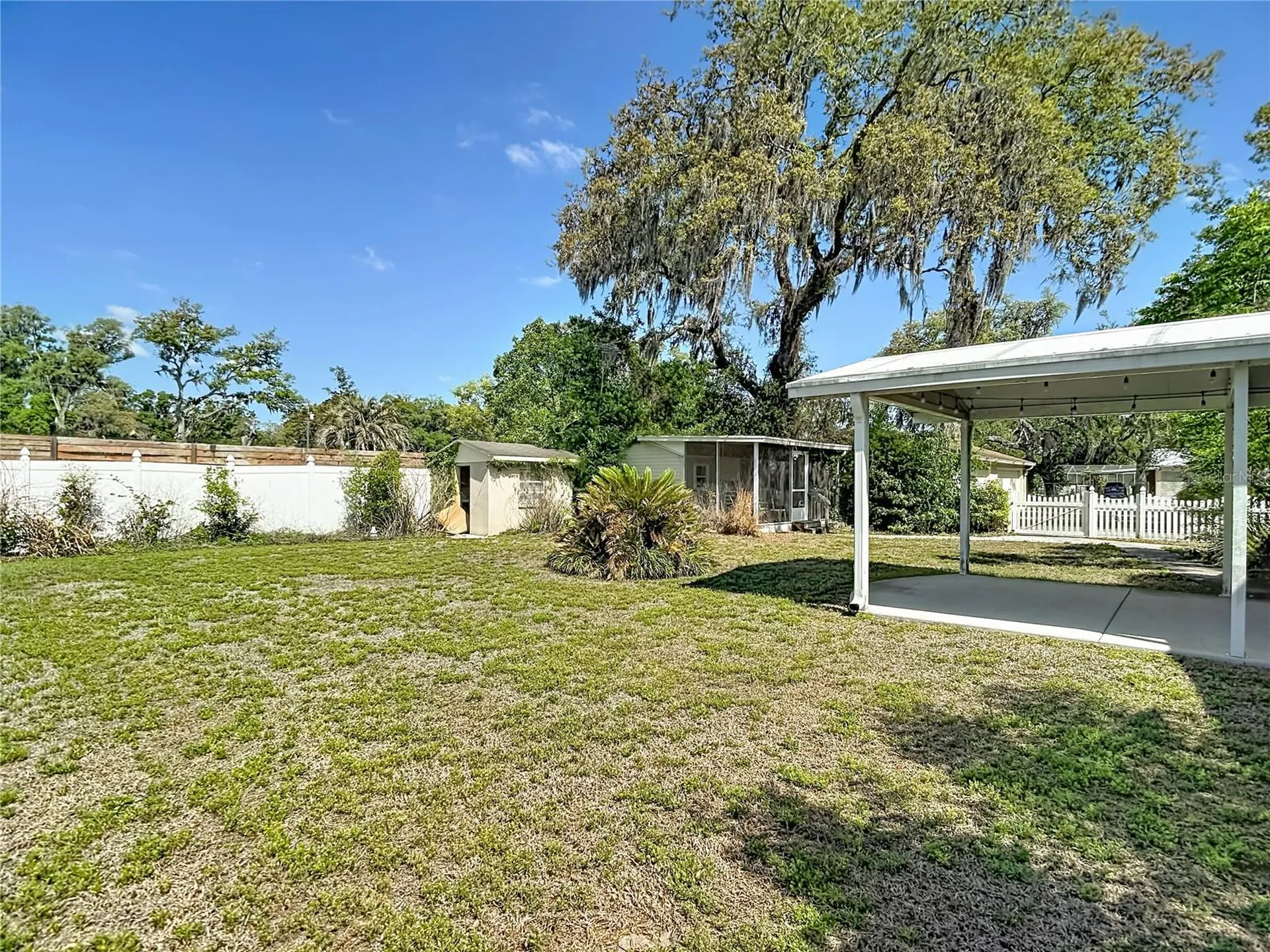4323 5th Street Zephyrhills FL 33542