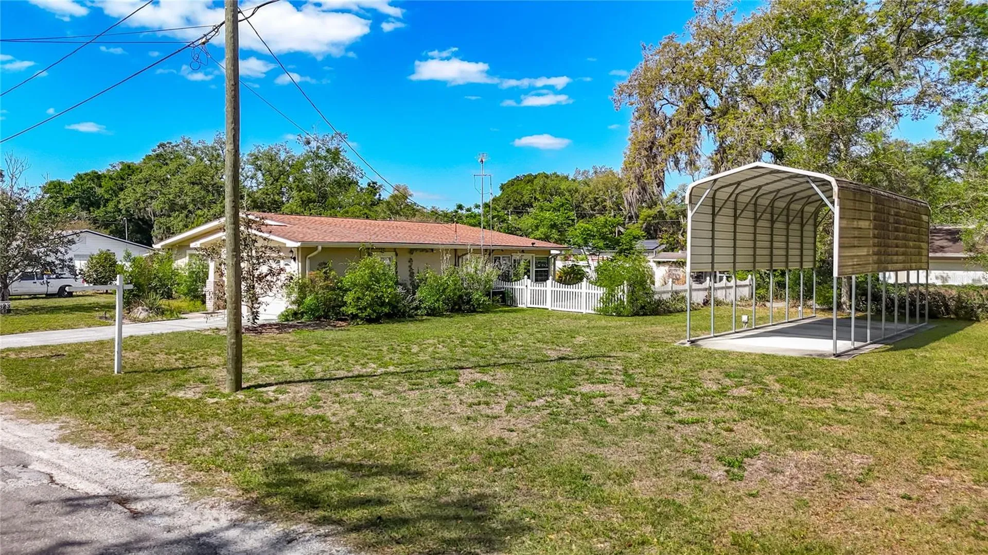 4323 5th Street Zephyrhills FL 33542