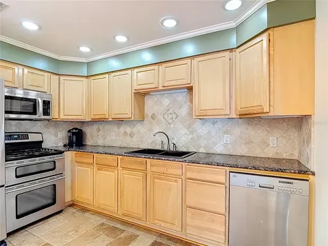 4323 5th Street Zephyrhills FL 33542