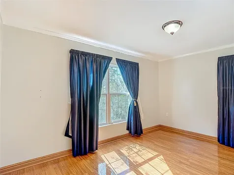 4323 5th Street Zephyrhills FL 33542