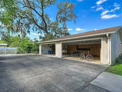 4323 5th Street Zephyrhills FL 33542