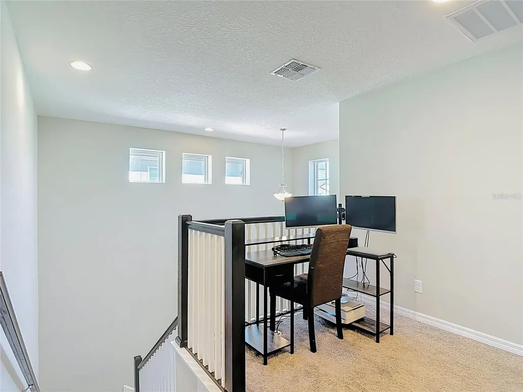 2960 Autumn Rock Drive Zephyrhills FL 33540