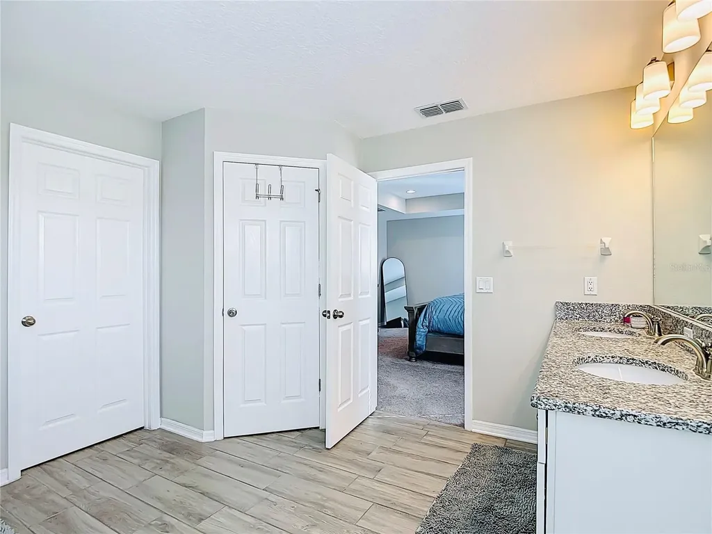 2960 Autumn Rock Drive Zephyrhills FL 33540
