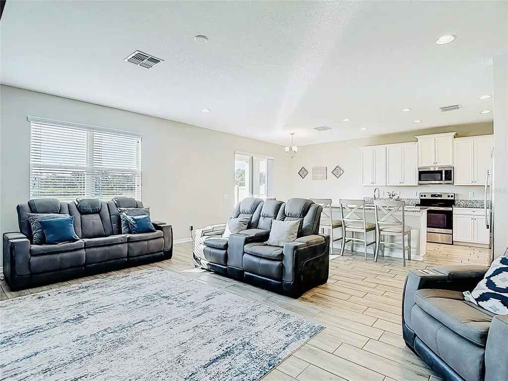 2960 Autumn Rock Drive Zephyrhills FL 33540