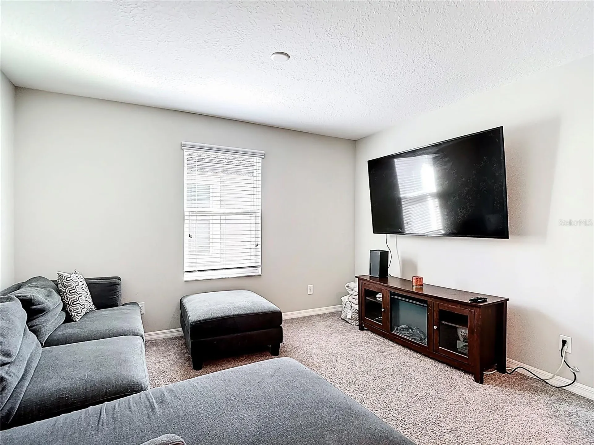 2960 Autumn Rock Drive Zephyrhills FL 33540