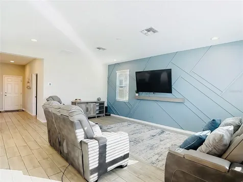 2960 Autumn Rock Drive Zephyrhills FL 33540