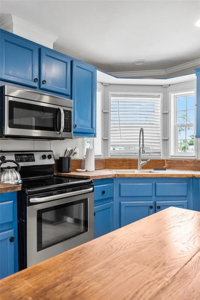 300 River Boulevard S Nokomis FL 34275